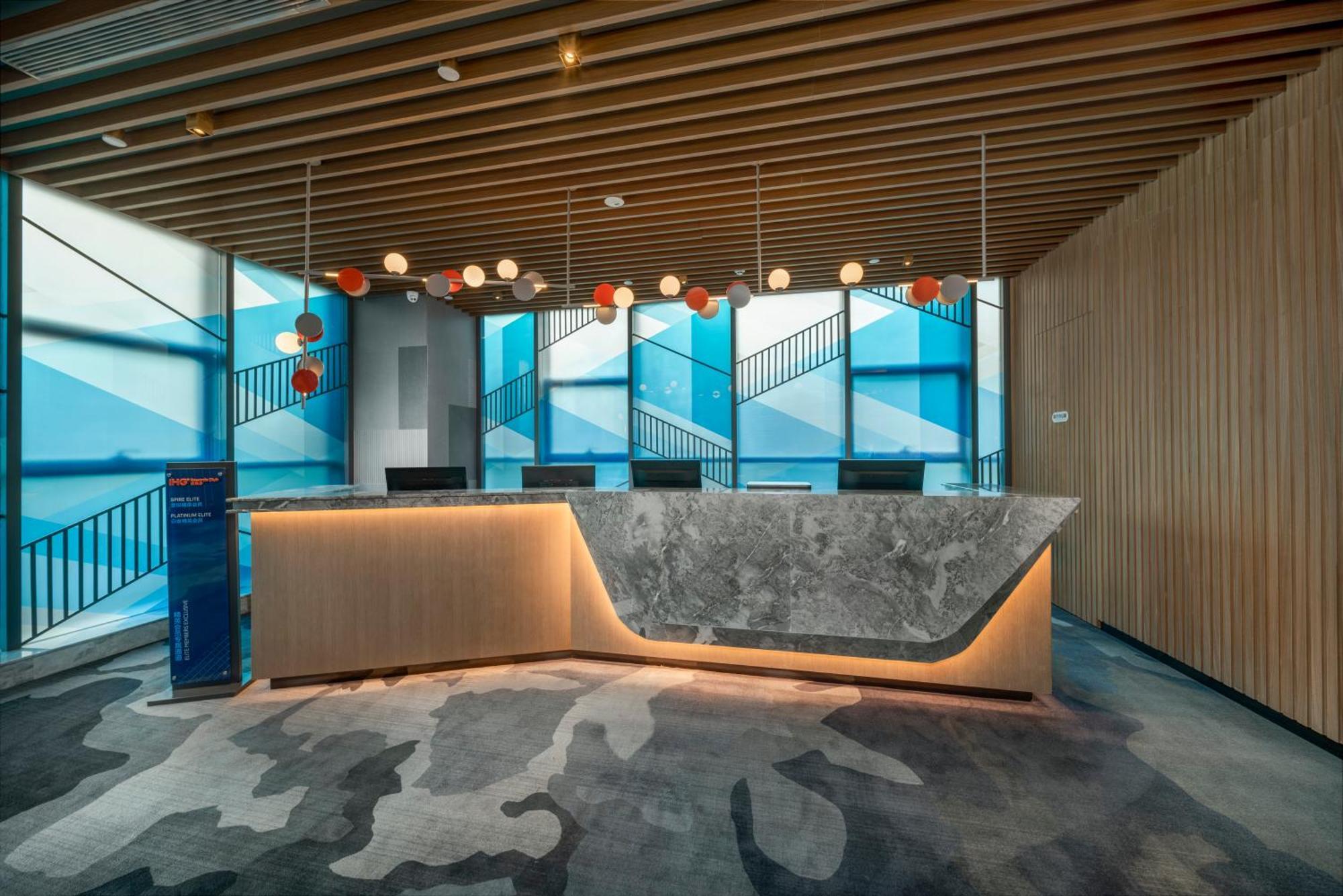 Holiday Inn Express Zhuhai Gongbei By Ihg Exterior photo